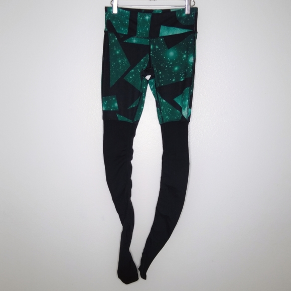 ALO Yoga Pants & Jumpsuits Alo Yoga Green Galaxy Print Goddess Leggings Xs Poshmark